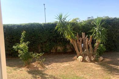 ΓΛΥΦΑΔΑ(Γκόλφ), Διαμέρισμα 40τ.μ, σε ήσυχο σημείο