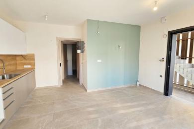 Π. Φάληρο (Αγία Βαρβάρα), Μοντέρνο διαμέρισμα σε ήσυχη γειτονιά