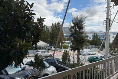 ΑΛΙΜΟΣ(Τράχωνες), Ανακαινισμένο διαμέρισμα σε κεντρική τοποθεσία