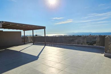 ΒΟΥΛΑ(Ευρυάλη),Πολυτελές διαμέρισμα με αποκλ. χρήση ταράτσας