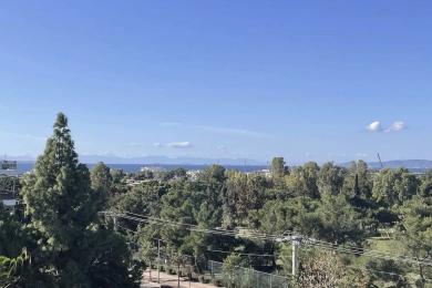 ΓΛΥΦΑΔΑ(Γκολφ),Ρετιρέ με Αποκλειστική Ταράτσα, Πισίνα και θέα