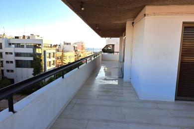 ΓΛΥΦΑΔΑ (Κέντρο), Μοναδικό ρετιρέ οροφοδιαμέρισμα, με θέα