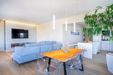 ΓΛΥΦΑΔΑ (Κέντρο), Ρετιρέ διαμέρισμα 101τμ, σε ήσυχο σημείο